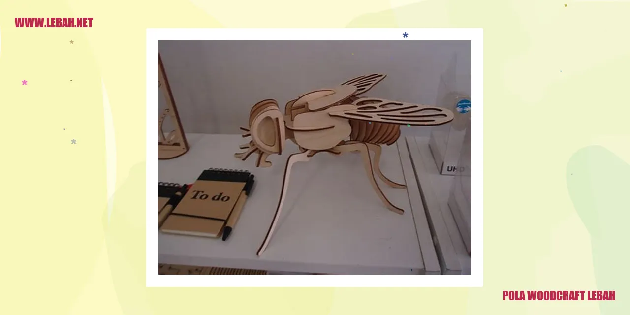 Pola Woodcraft Lebah